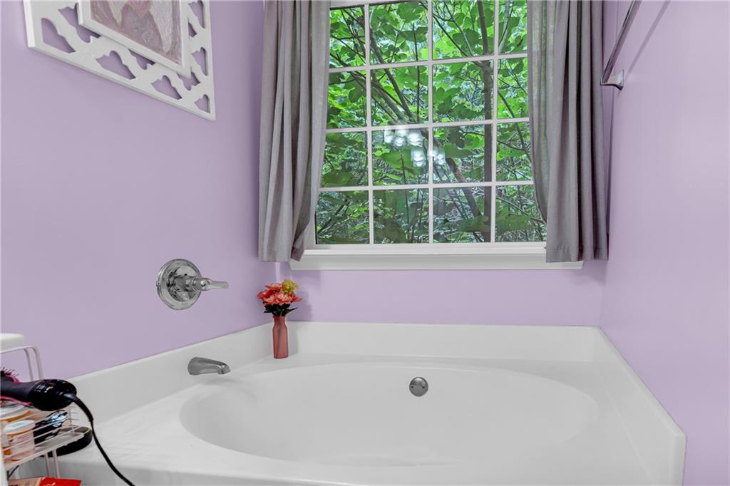 905 Daisy Lane Athens, GA 30605 - Photo 14 of 35