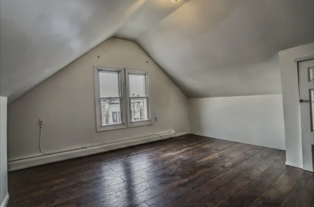 $1,800 | 206 Dodd Street, Unit 3, Weehawken, NJ 07086