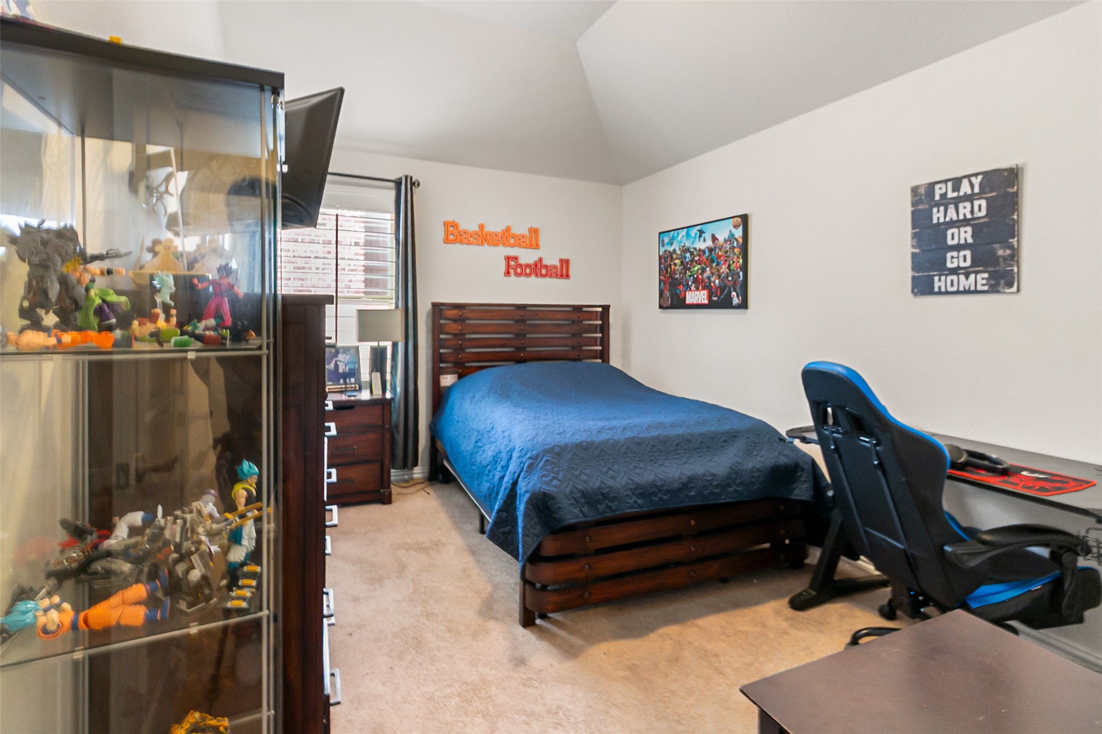 2735 Maple Oak Lane Manvel, TX 77578 - Photo 24 of 41 Upstairs Bedroom #3