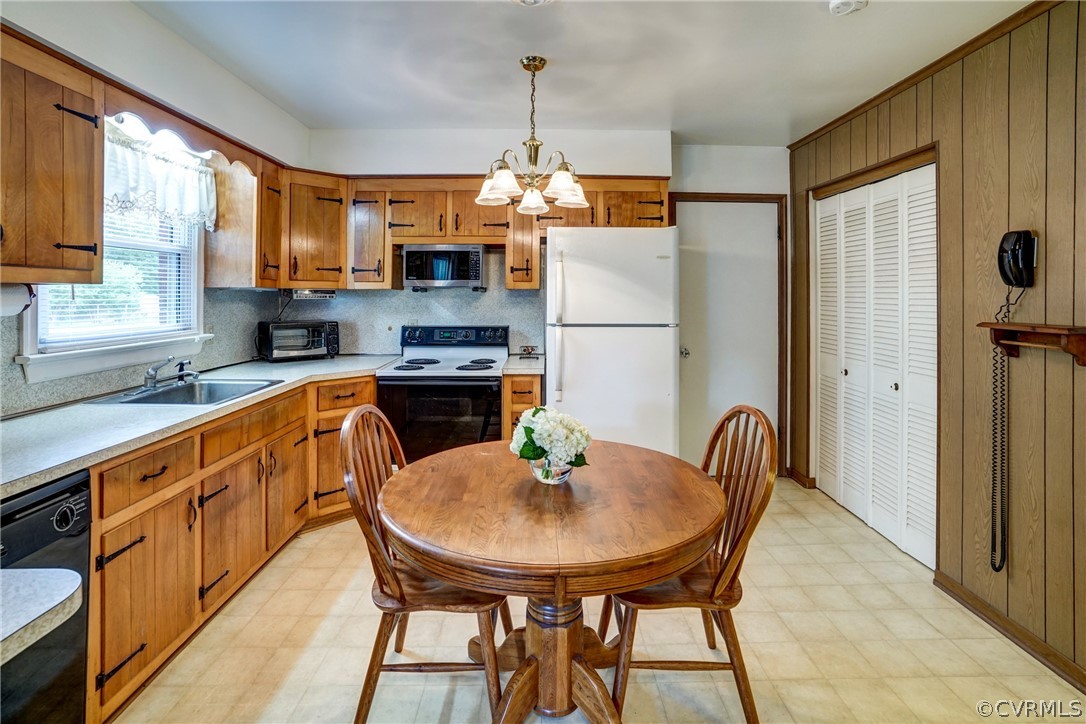8001 Woodbrook Road Quinton, VA 23141 - Photo 16 of 44 Gallery Image 16