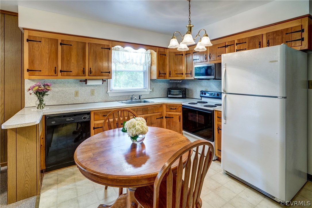 8001 Woodbrook Road Quinton, VA 23141 - Photo 18 of 44 Gallery Image 18