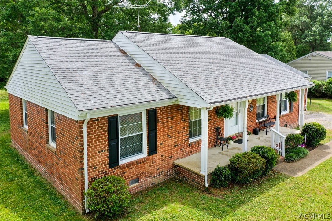 8001 Woodbrook Road Quinton, VA 23141 - Photo 3 of 44 Gallery Image 3