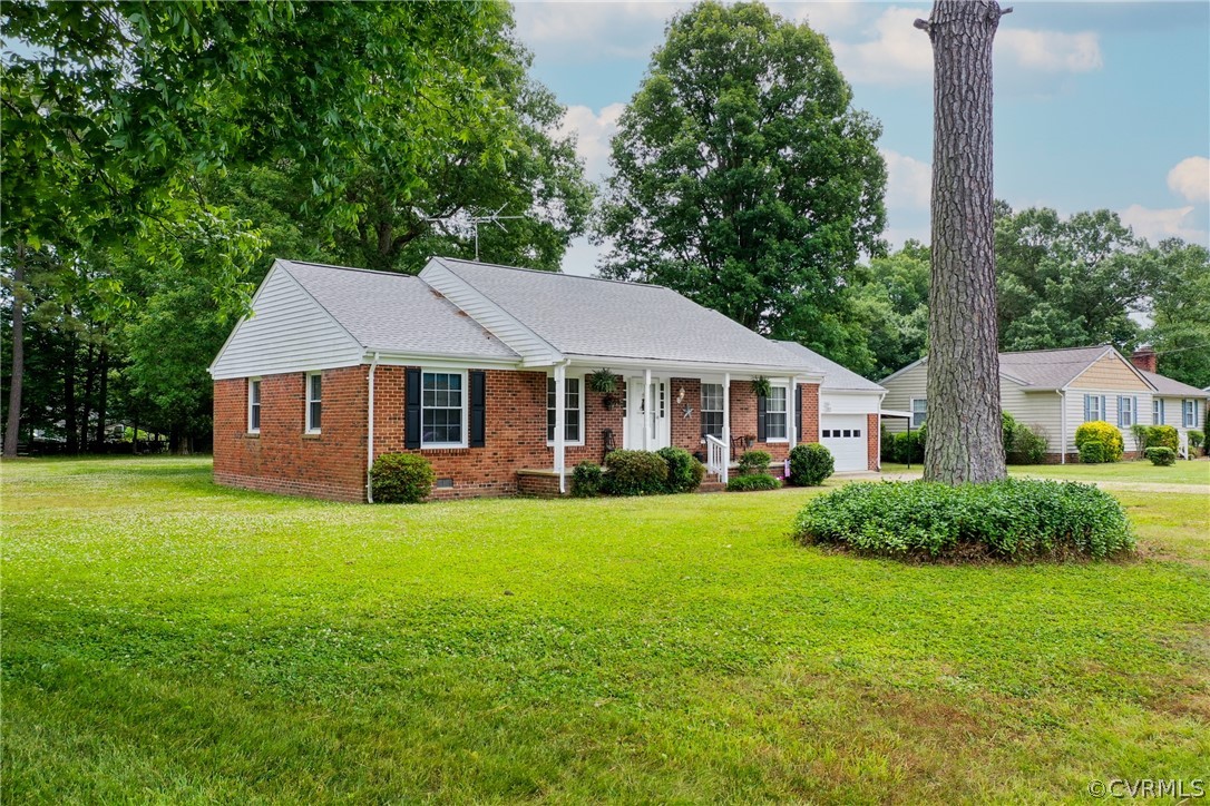 8001 Woodbrook Road Quinton, VA 23141 - Photo 4 of 44 Gallery Image 4