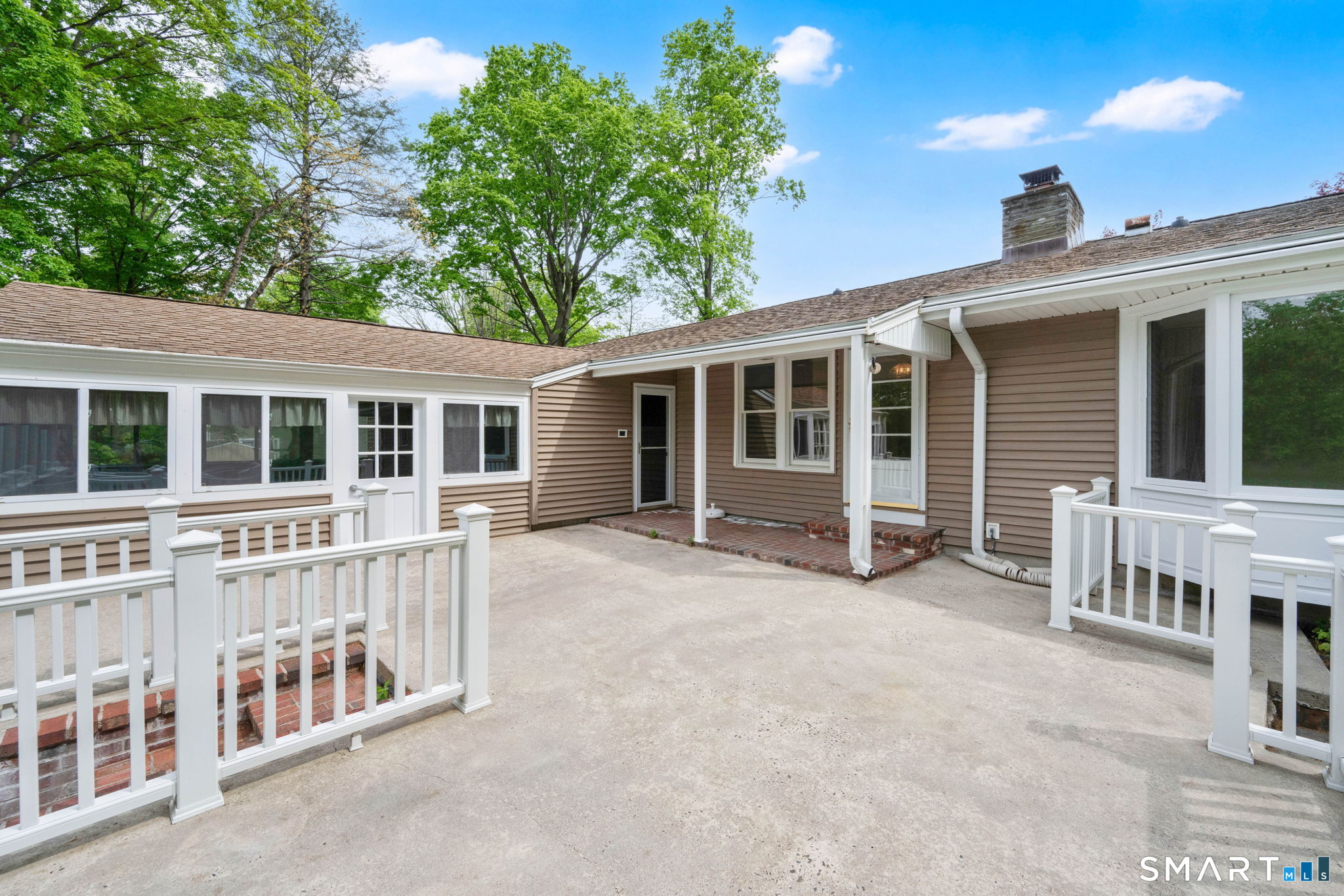 12 Unity Drive Trumbull, CT 06611 - Photo 34 of 38