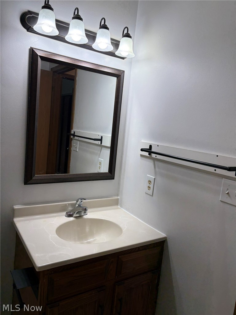 1328 Richey Road, Unit B Zanesville, OH 43701 - Photo 8 of 16 Gallery Image 8