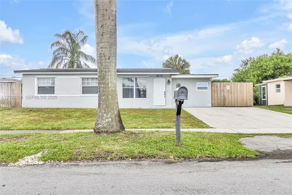 $440,000 | 5630 Southwest 37 Court, Davie, FL 33314