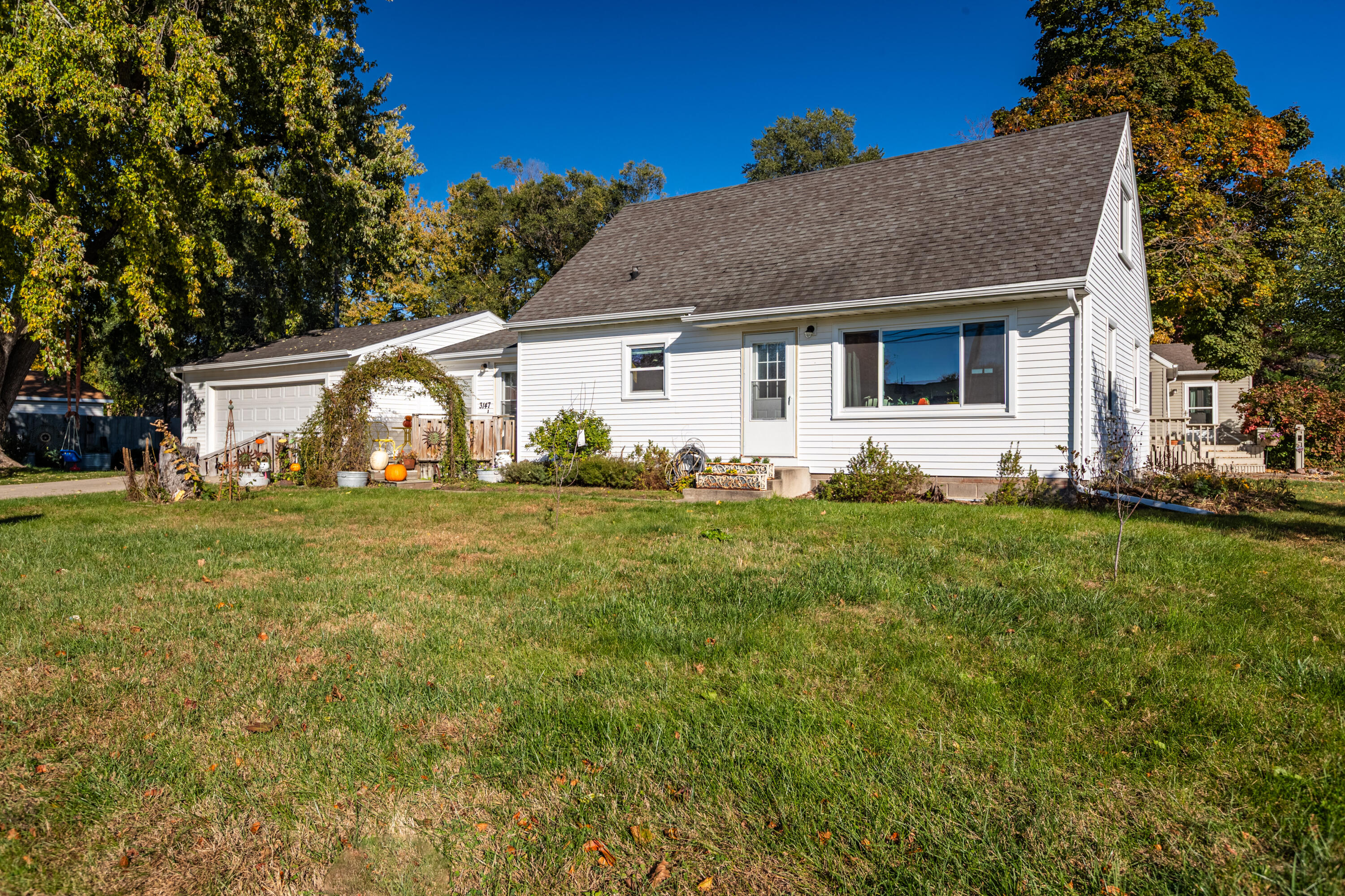 3147 29th Street South La Crosse, WI 54601 - Photo 1 of 13 C24I6509-HDR