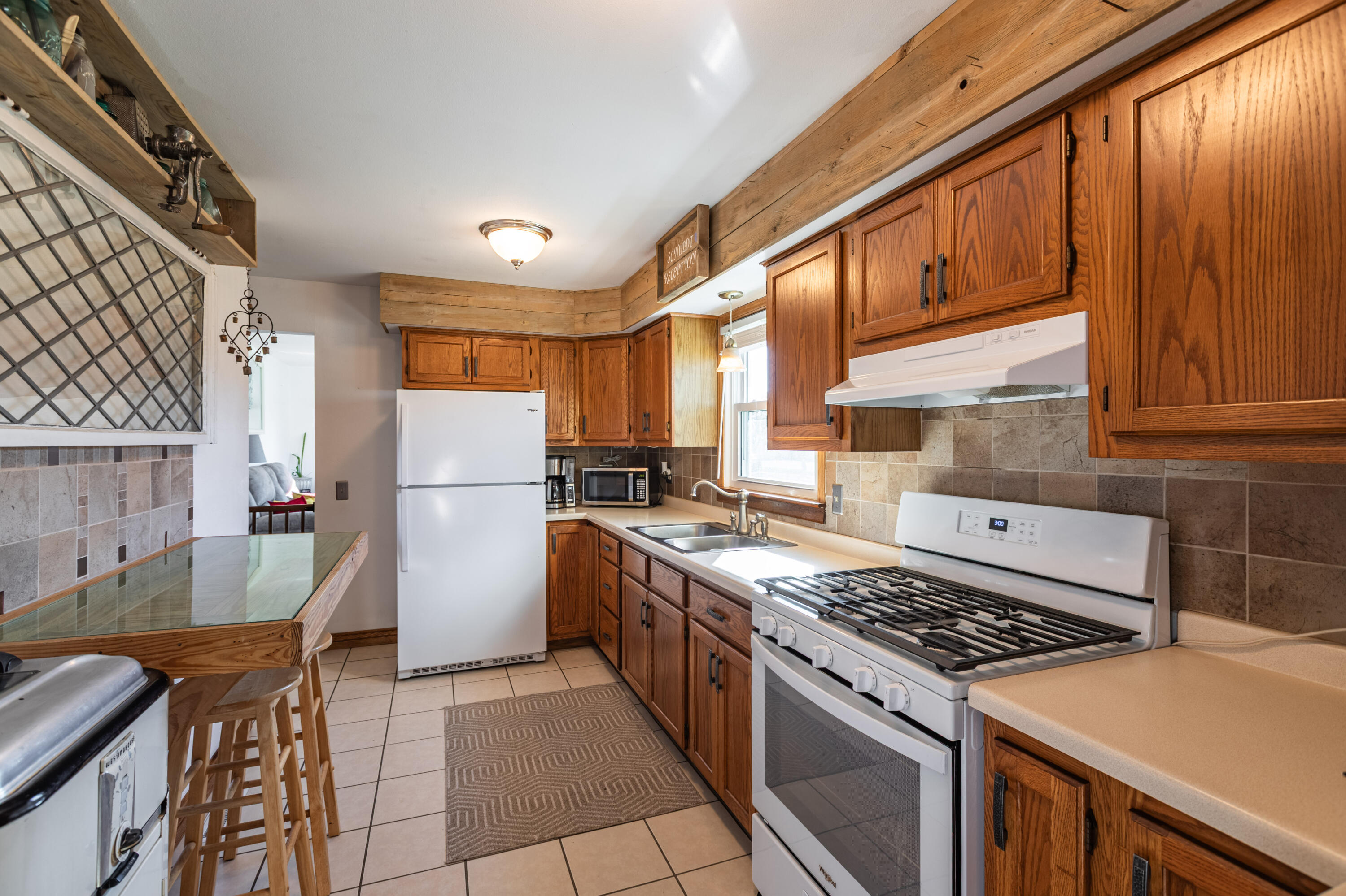 3147 29th Street South La Crosse, WI 54601 - Photo 4 of 13 C24I6462-HDR