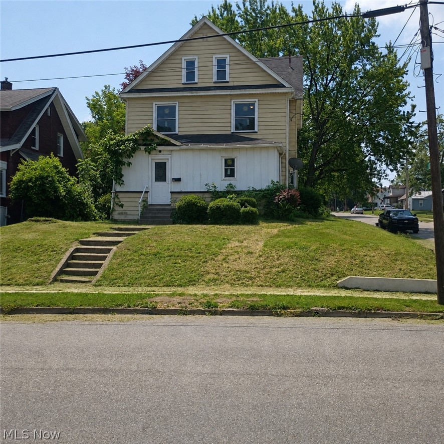 182 Elm Street Struthers, OH 44471 - Photo 1 of 18