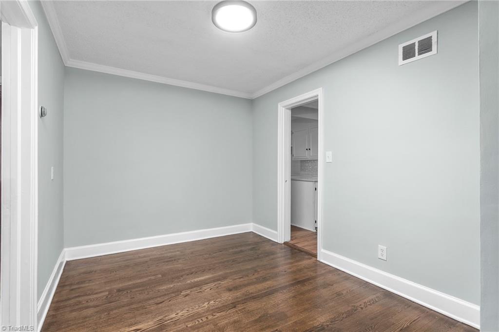 810 Ferndale Boulevard High Point, NC 27262 - Photo 11 of 36 Dining Room