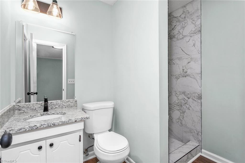 810 Ferndale Boulevard High Point, NC 27262 - Photo 29 of 36