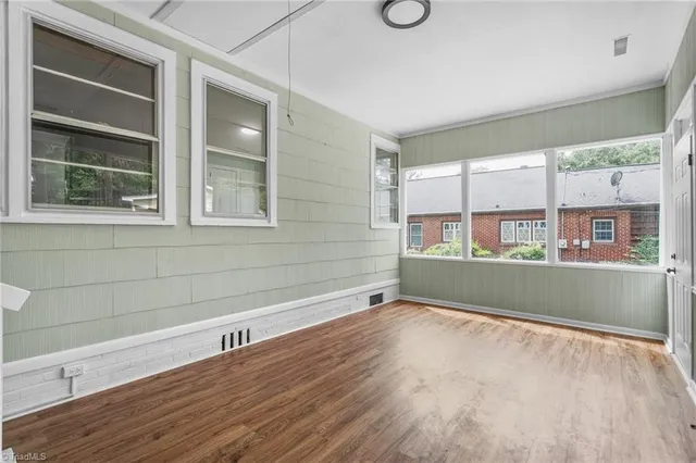 $369,900 | 810 Ferndale Boulevard, High Point, NC 27262