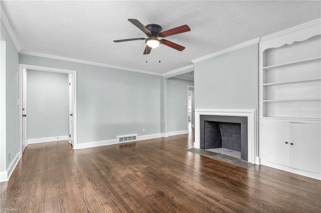 810 Ferndale Boulevard High Point, NC 27262 - Photo 7 of 36