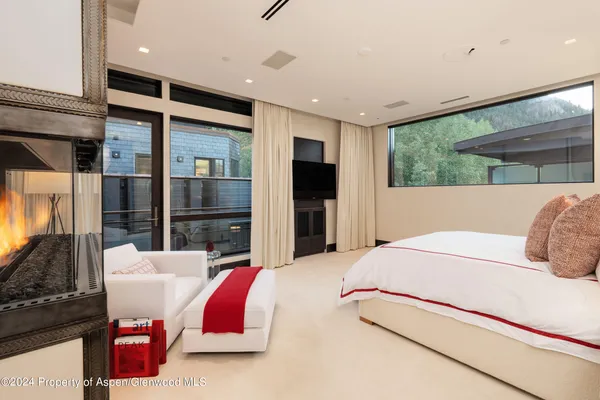 $250,000 | 405 South Monarch Street, Unit P2, Aspen, CO 81611