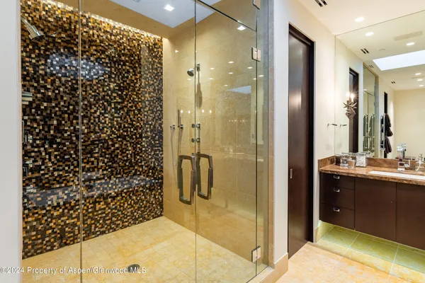 $250,000 | 405 South Monarch Street, Unit P2, Aspen, CO 81611