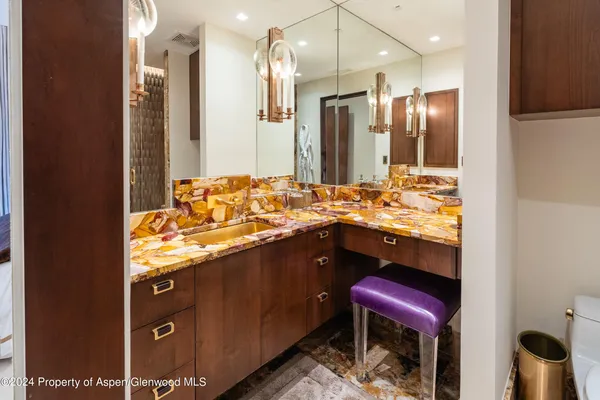 $250,000 | 405 South Monarch Street, Unit P2, Aspen, CO 81611