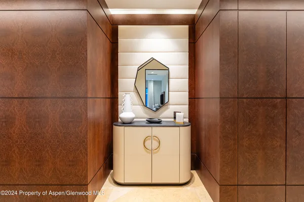 $250,000 | 405 South Monarch Street, Unit P2, Aspen, CO 81611