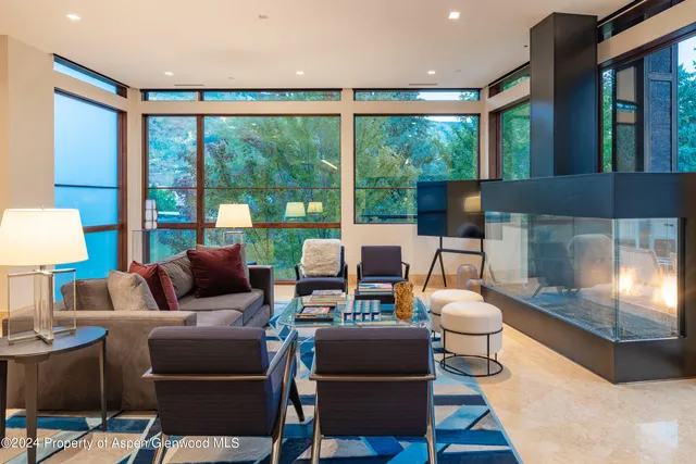 $250,000 | 405 South Monarch Street, Unit P2, Aspen, CO 81611