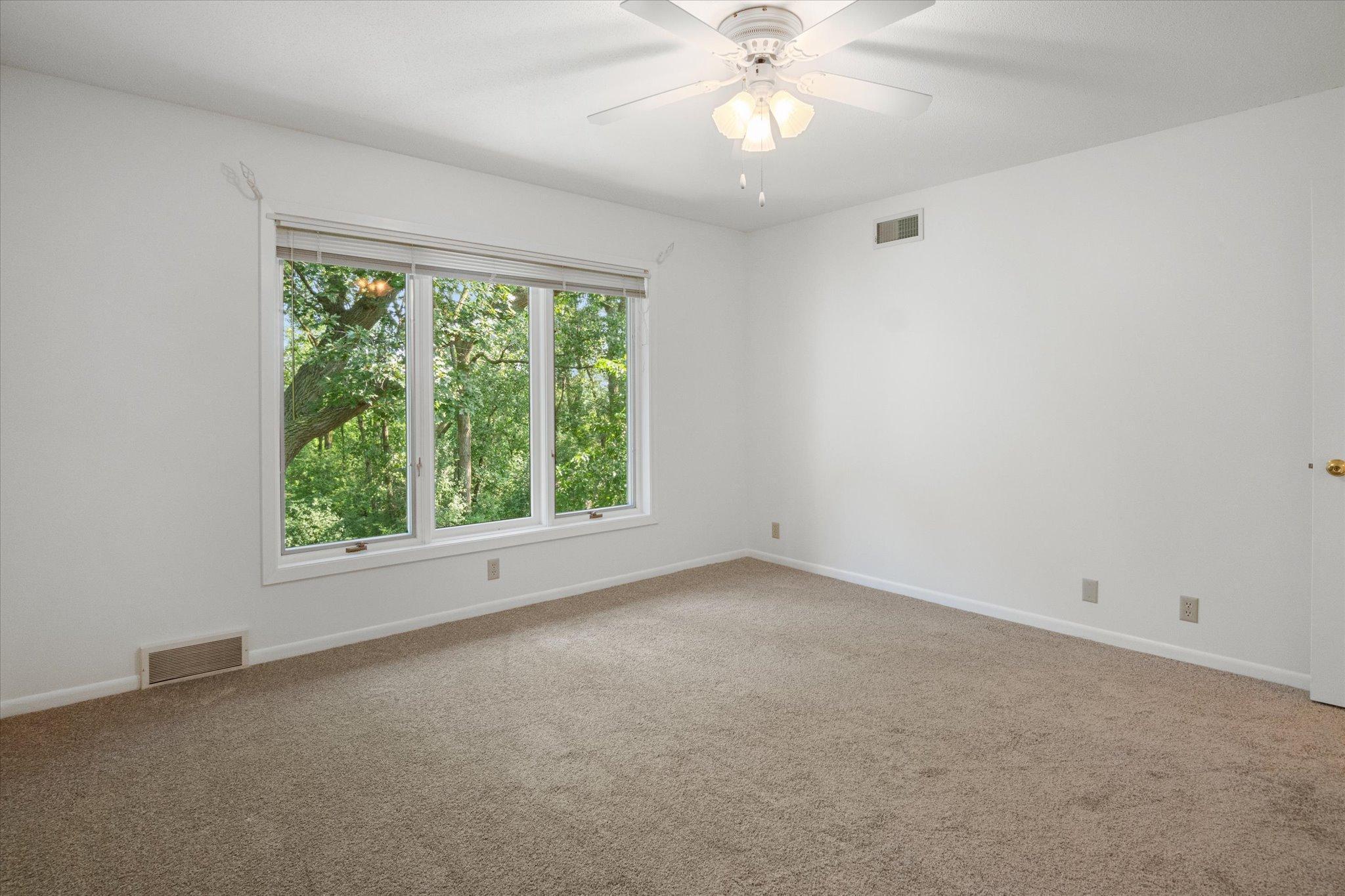 2400 Robin Oak Ridge Minnetonka, MN 55305 - Photo 29 of 48 Gallery Image 29