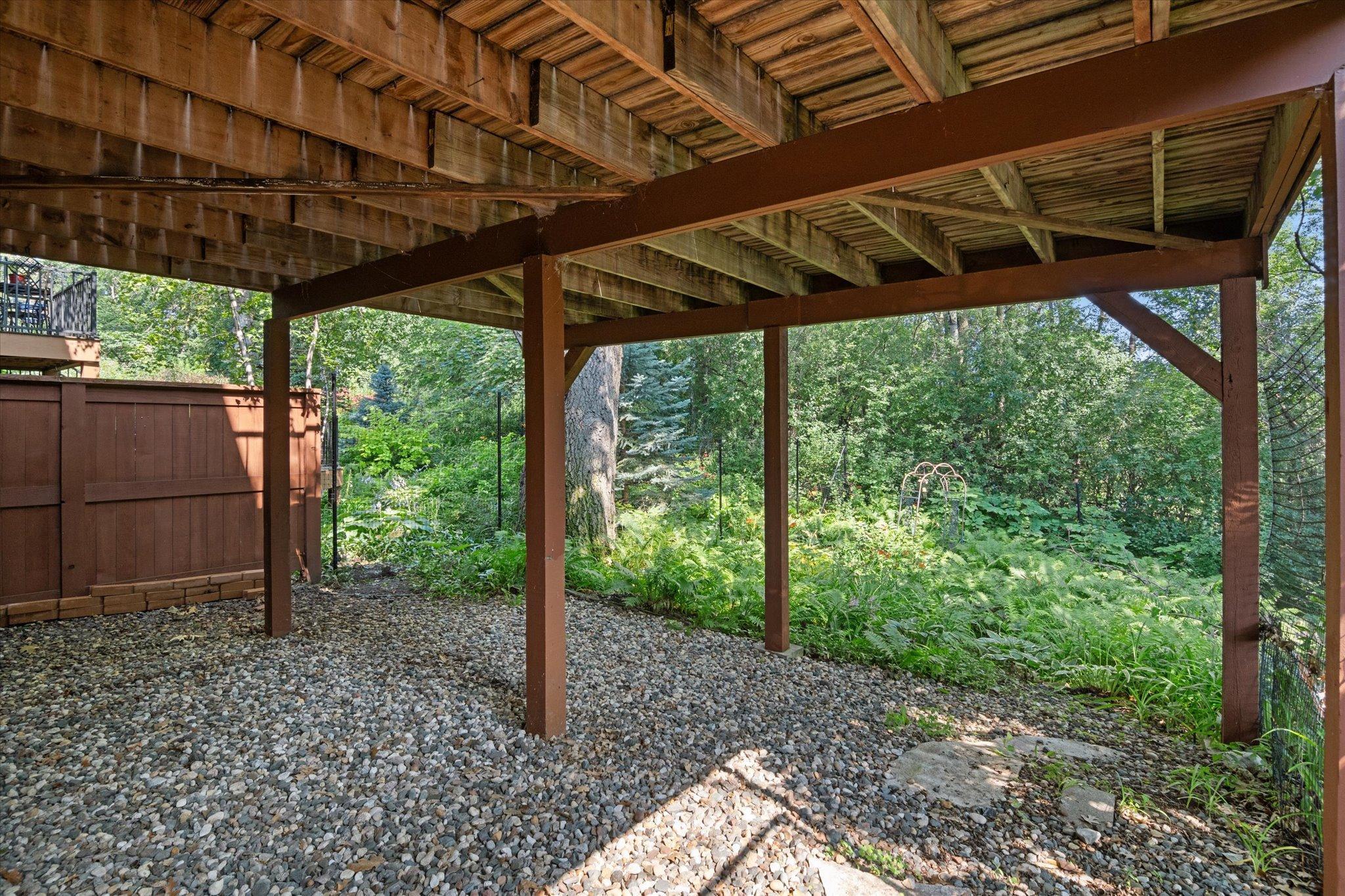 2400 Robin Oak Ridge Minnetonka, MN 55305 - Photo 47 of 48 Gallery Image 47