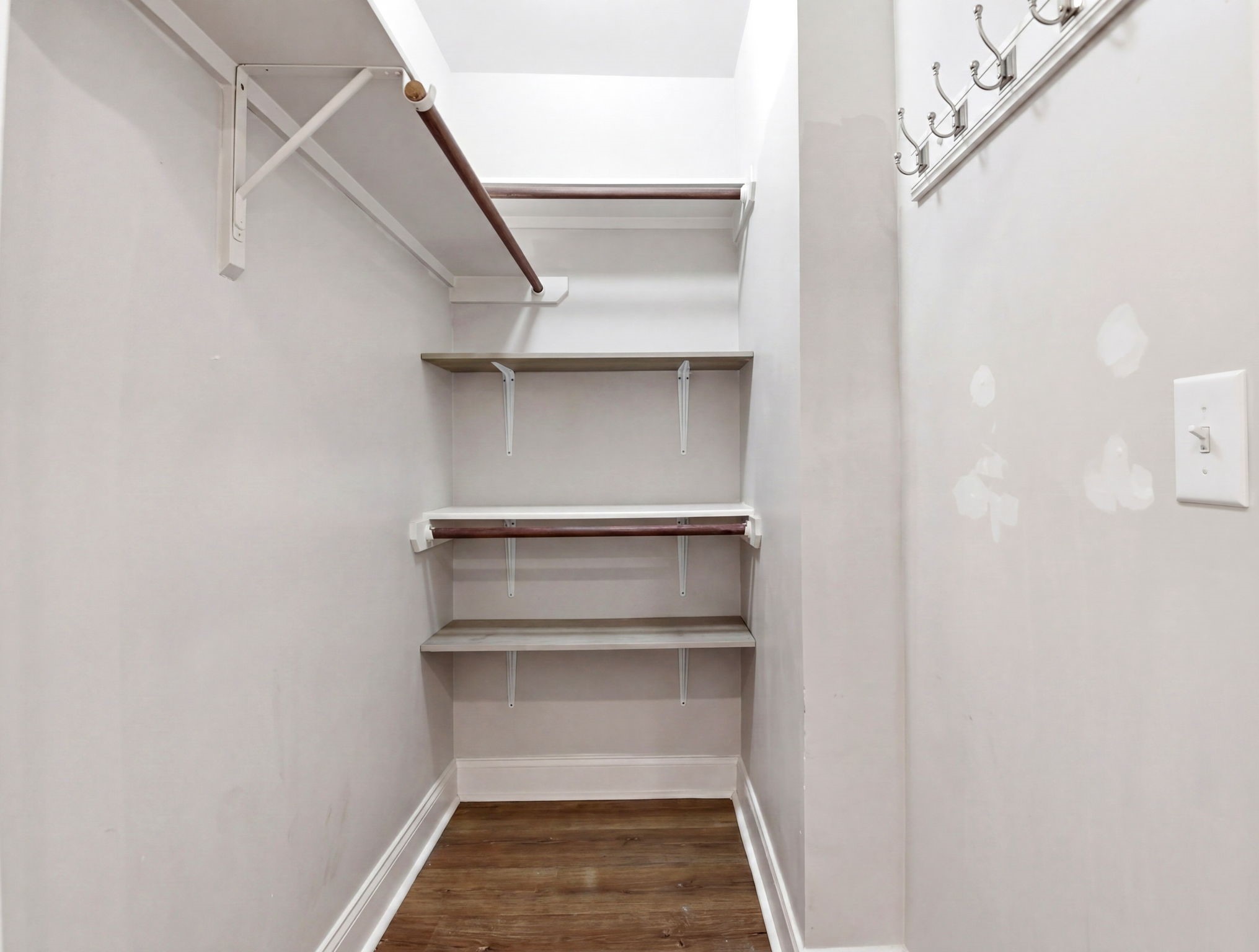 1010 Rosine Street, Unit 43 Houston, TX 77019 - Photo 40 of 48 a view of an empty walk in closet