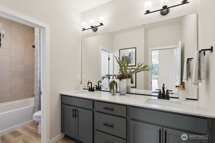 4261 Aberdeen Way Northeast Renton, WA 98056 - Photo 14 of 20