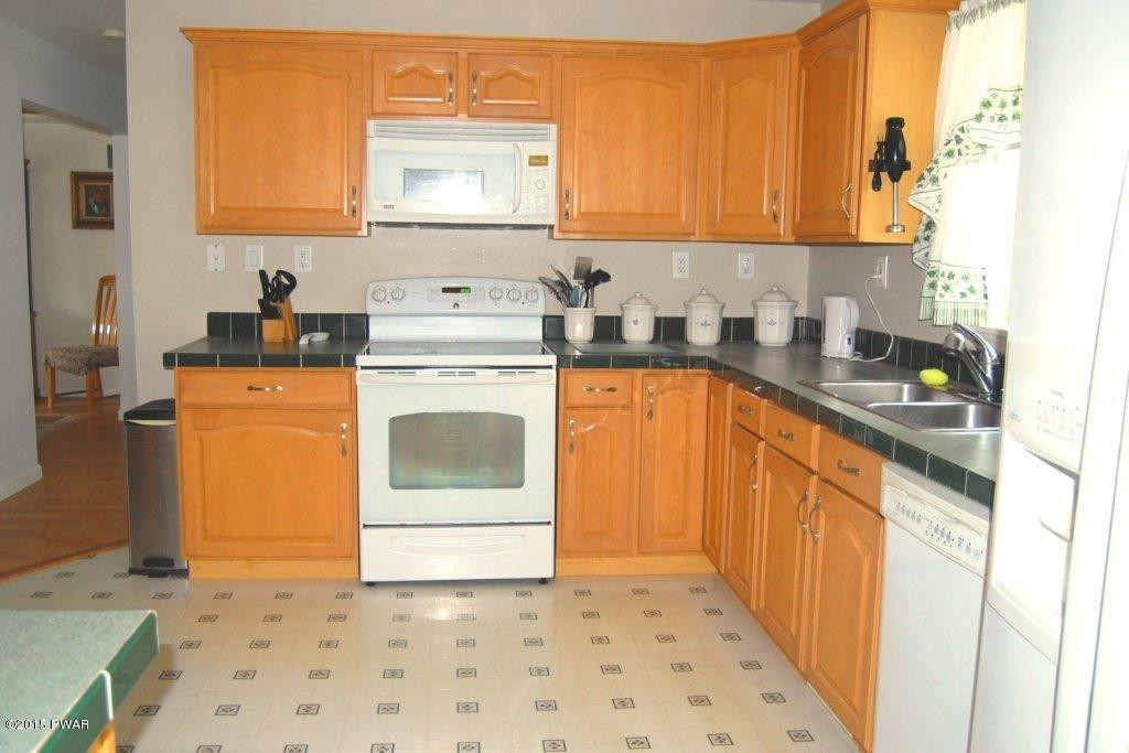153 Deer Run Road Hawley, PA 18428 - Photo 15 of 44 Gallery Image 15