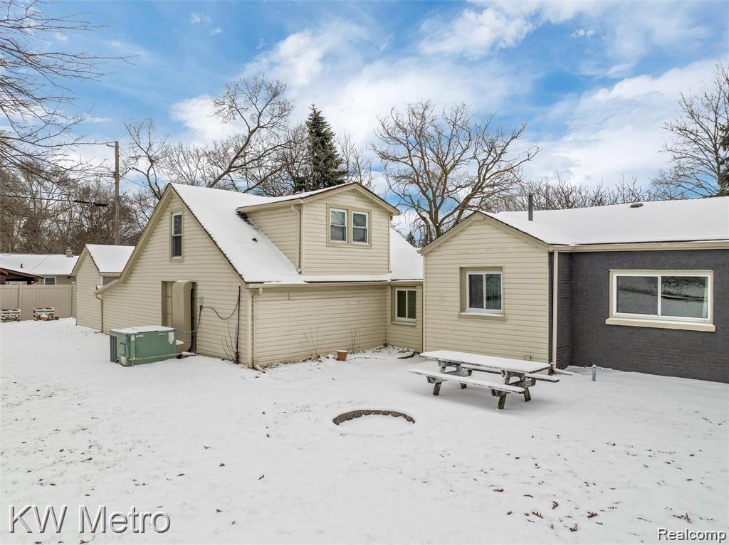 3617 Harrison Avenue Rochester Hills, MI 48307 - Photo 41 of 44