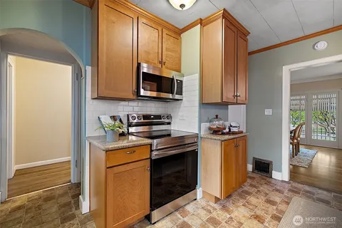 $649,950 | 1516-1514 North Steele Street, Tacoma, WA 98406