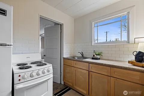 $649,950 | 1516-1514 North Steele Street, Tacoma, WA 98406