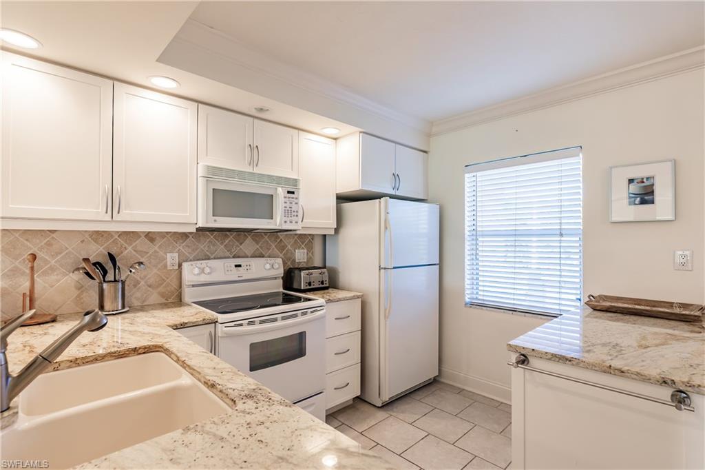 3055 Riviera Drive, Unit 302 Naples, FL 34103 - Photo 11 of 29 Gallery Image 11