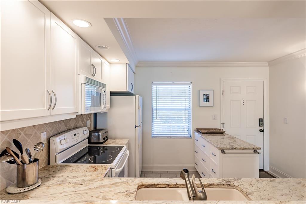 3055 Riviera Drive, Unit 302 Naples, FL 34103 - Photo 12 of 29 Gallery Image 12