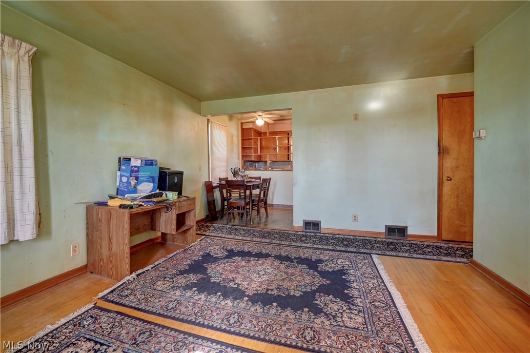 2123 Clearview Avenue Northwest Canton, OH 44708 - Photo 6 of 28