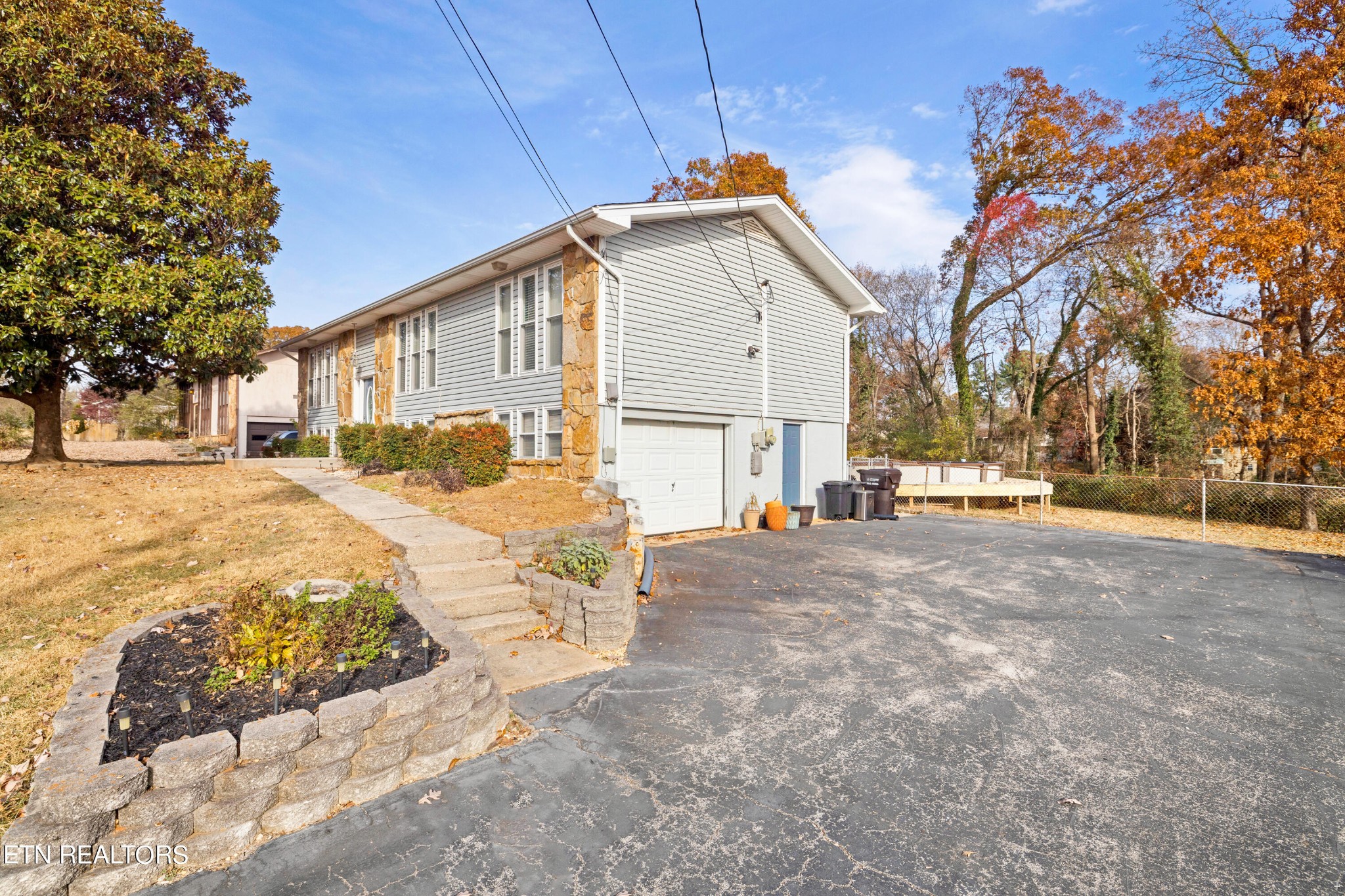 944 Parrish Road Knoxville, TN 37923 - Photo 2 of 25 Gallery Image 2