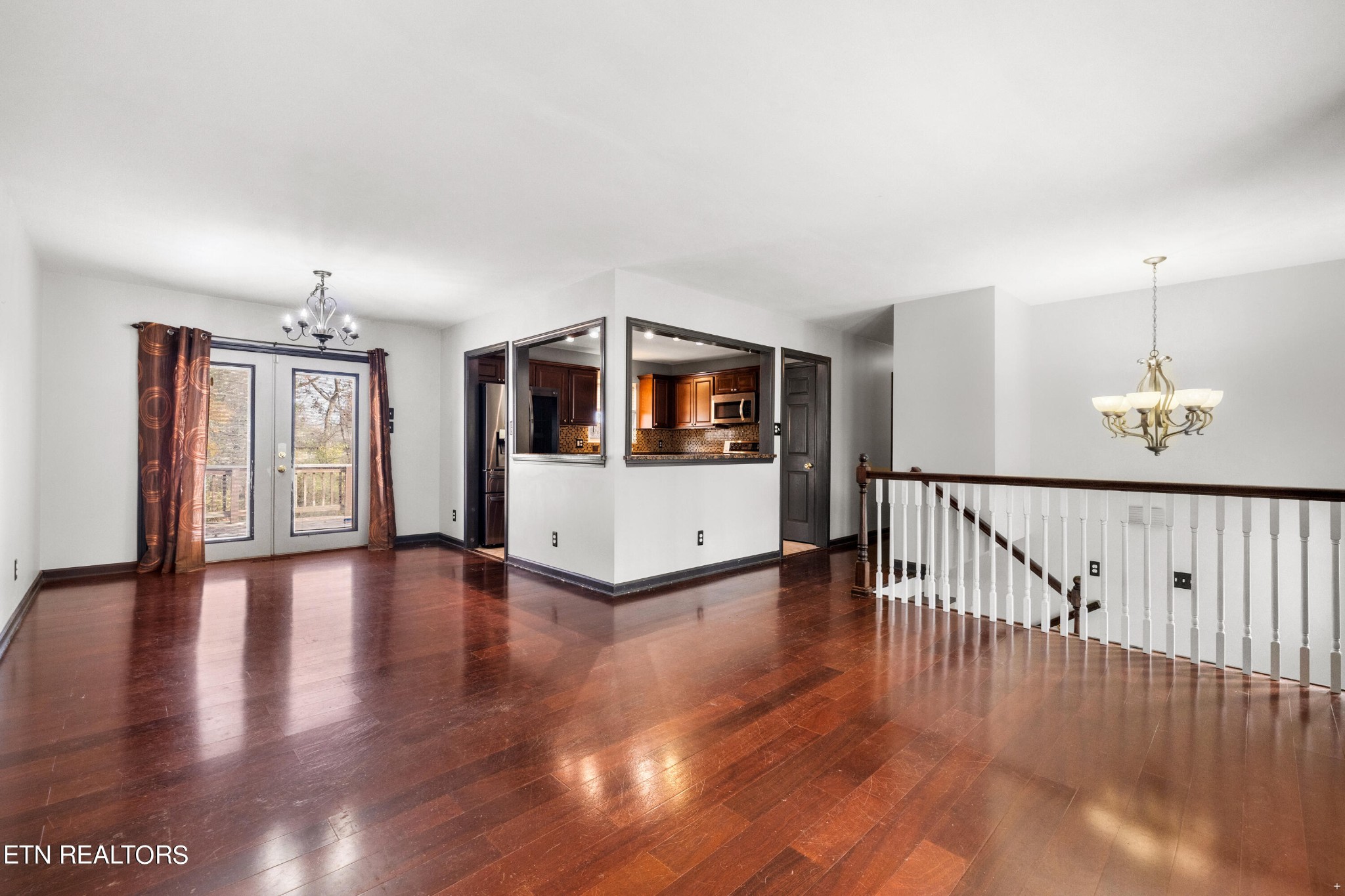 944 Parrish Road Knoxville, TN 37923 - Photo 4 of 25 Gallery Image 4