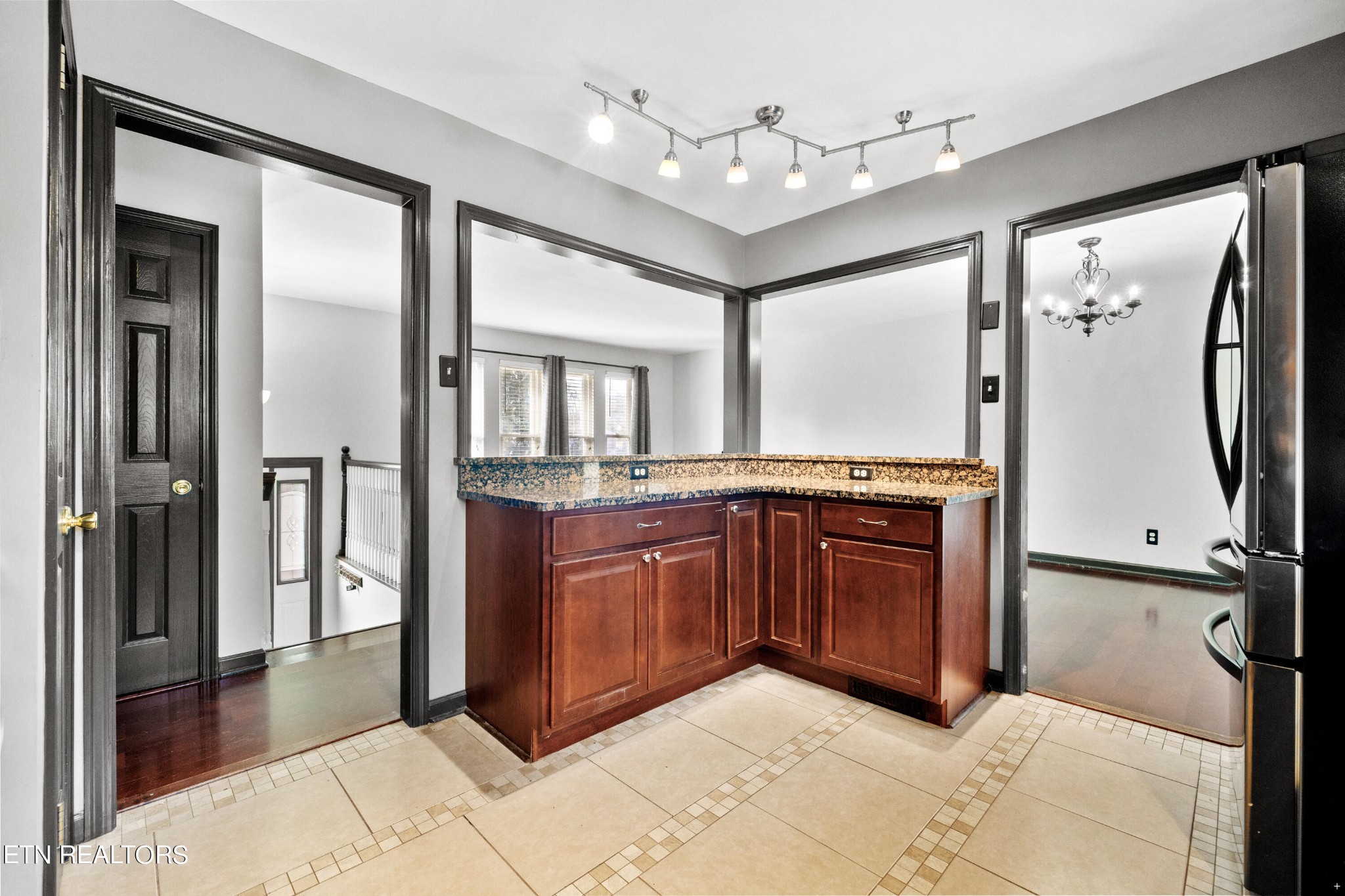944 Parrish Road Knoxville, TN 37923 - Photo 6 of 25 Gallery Image 6