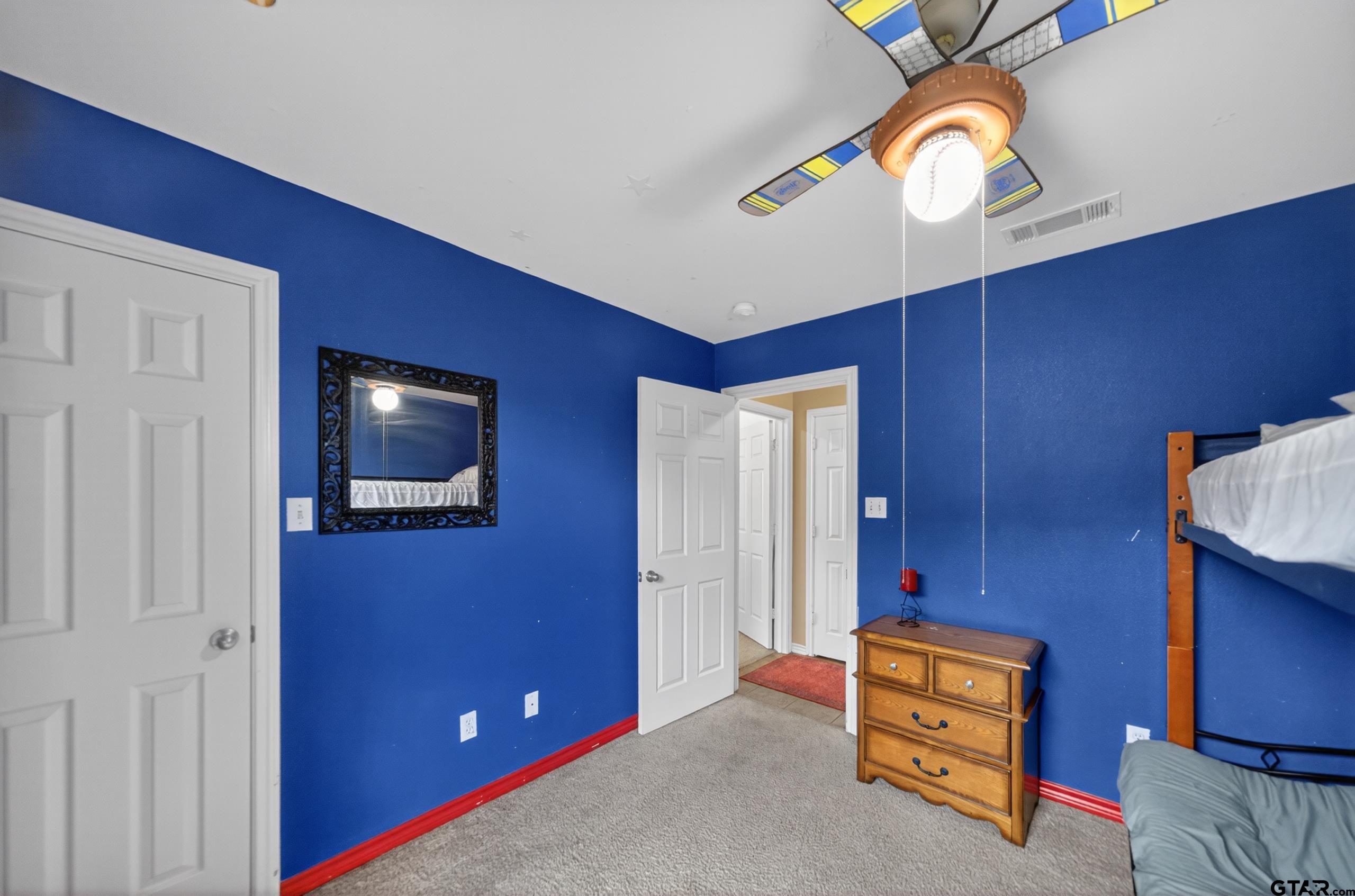 11274 Meadows Drive Flint, TX 75762 - Photo 30 of 43 a living room with furniture