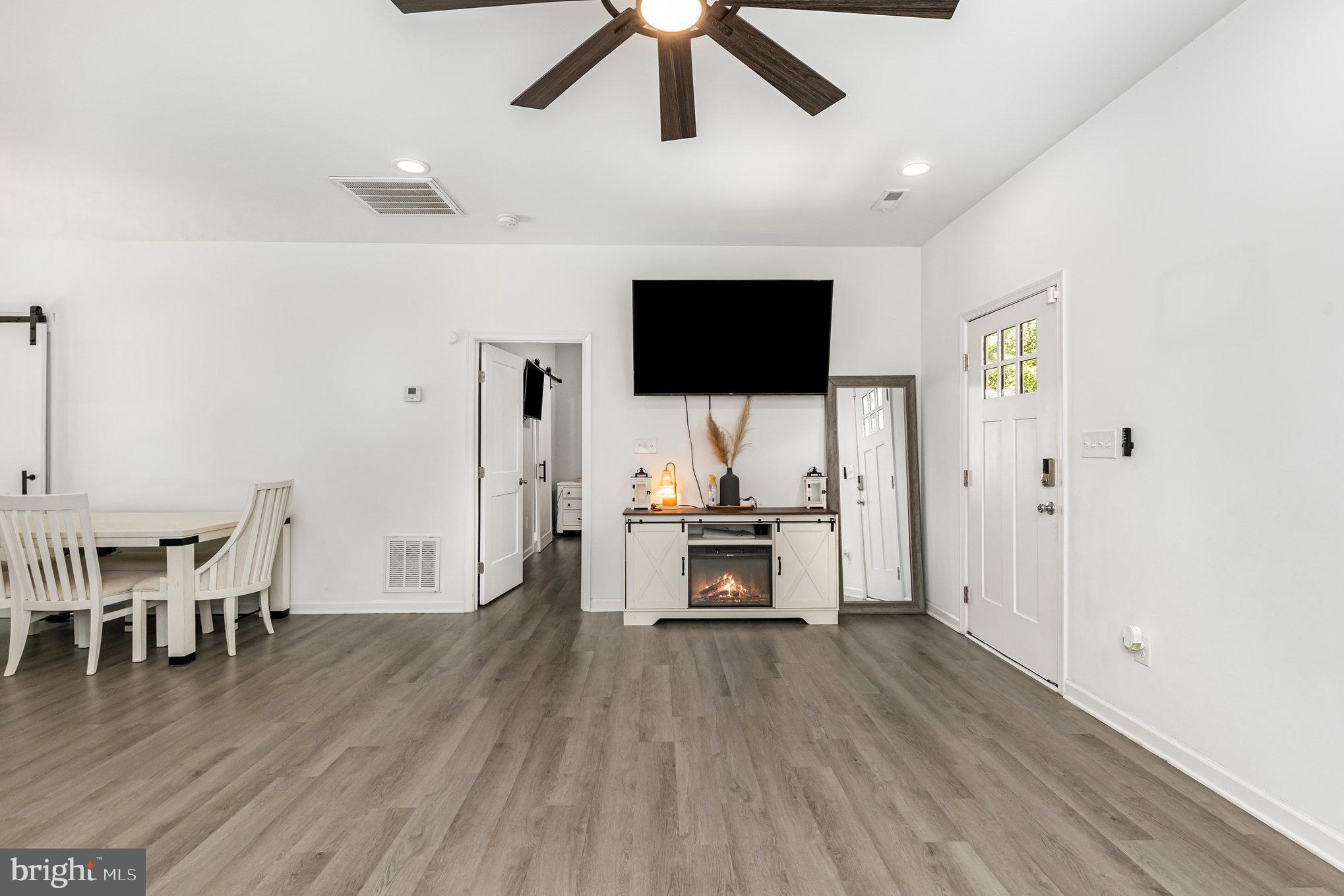 191 Wildwood Road Colonial Beach, VA 22443 - Photo 3 of 37 Gallery Image 3