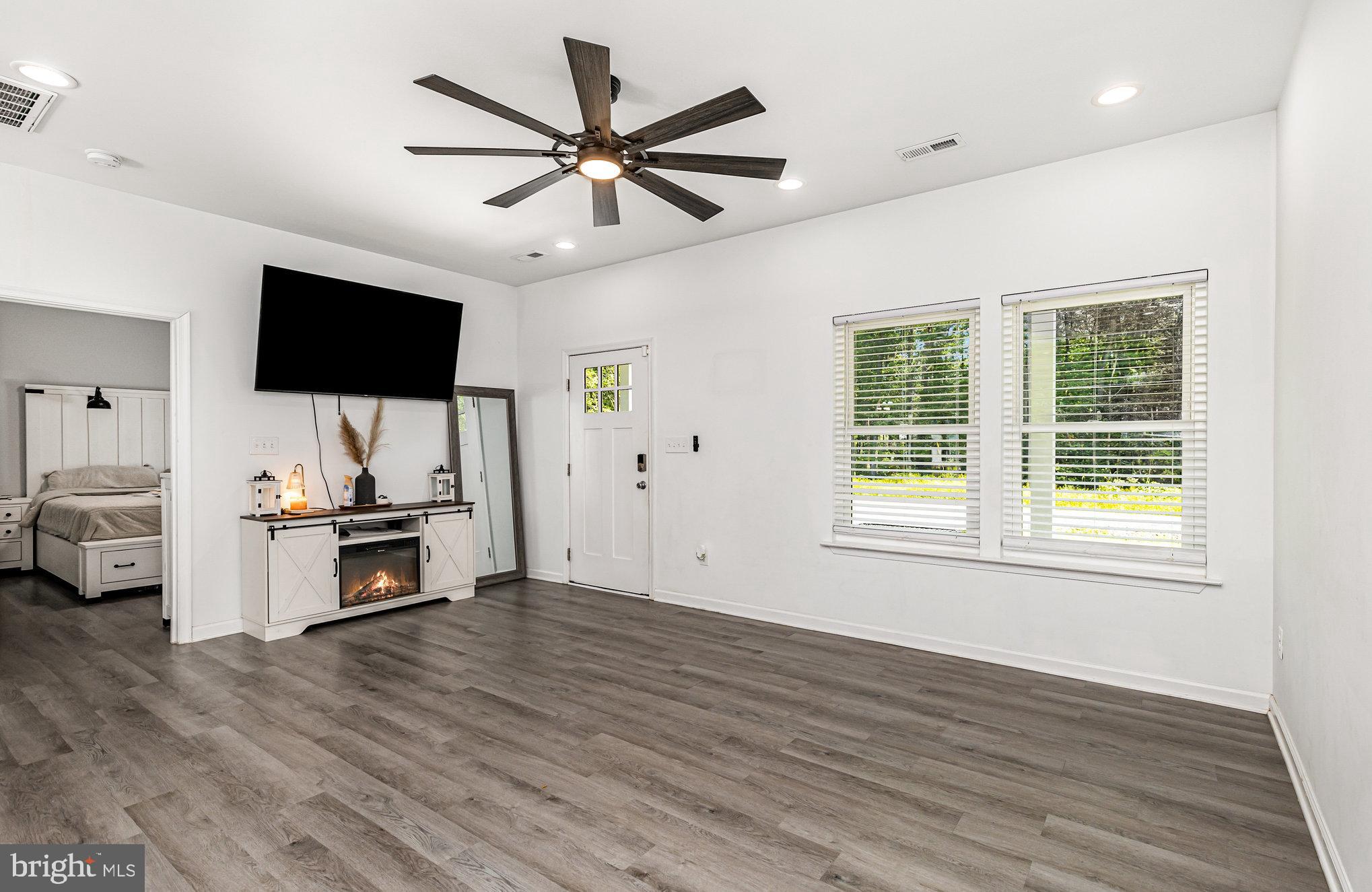 191 Wildwood Road Colonial Beach, VA 22443 - Photo 4 of 37 Gallery Image 4