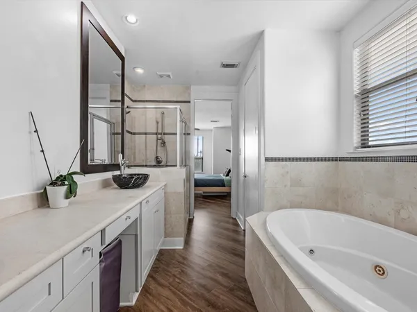 $2,800 | 3421 Gillespie Street, Houston, TX 77020
