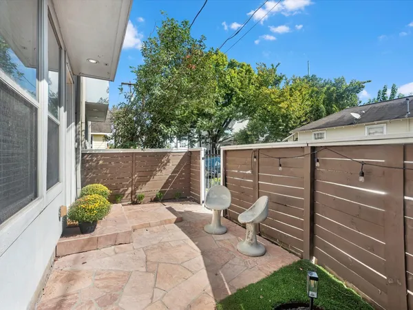 $2,800 | 3421 Gillespie Street, Houston, TX 77020