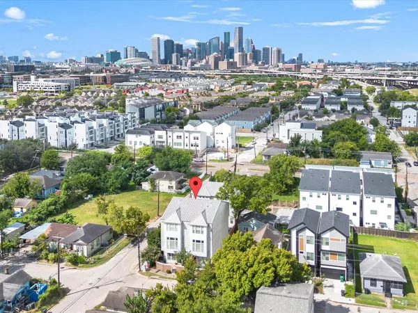 $2,800 | 3421 Gillespie Street, Houston, TX 77020