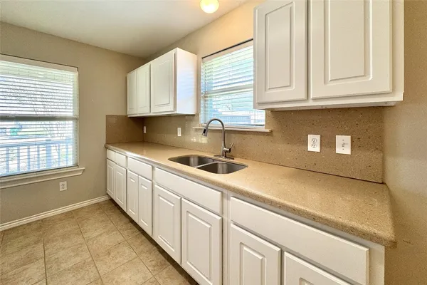 $1,500 | 3455 Angel Lane, Houston, TX 77045