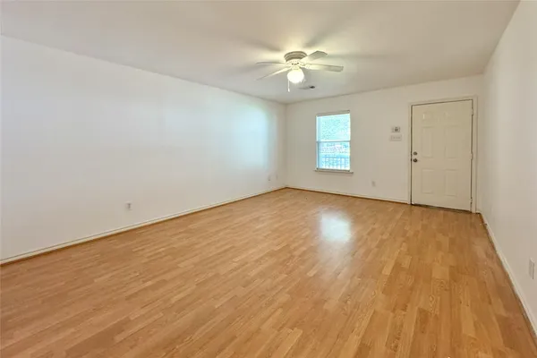 $1,500 | 3455 Angel Lane, Houston, TX 77045