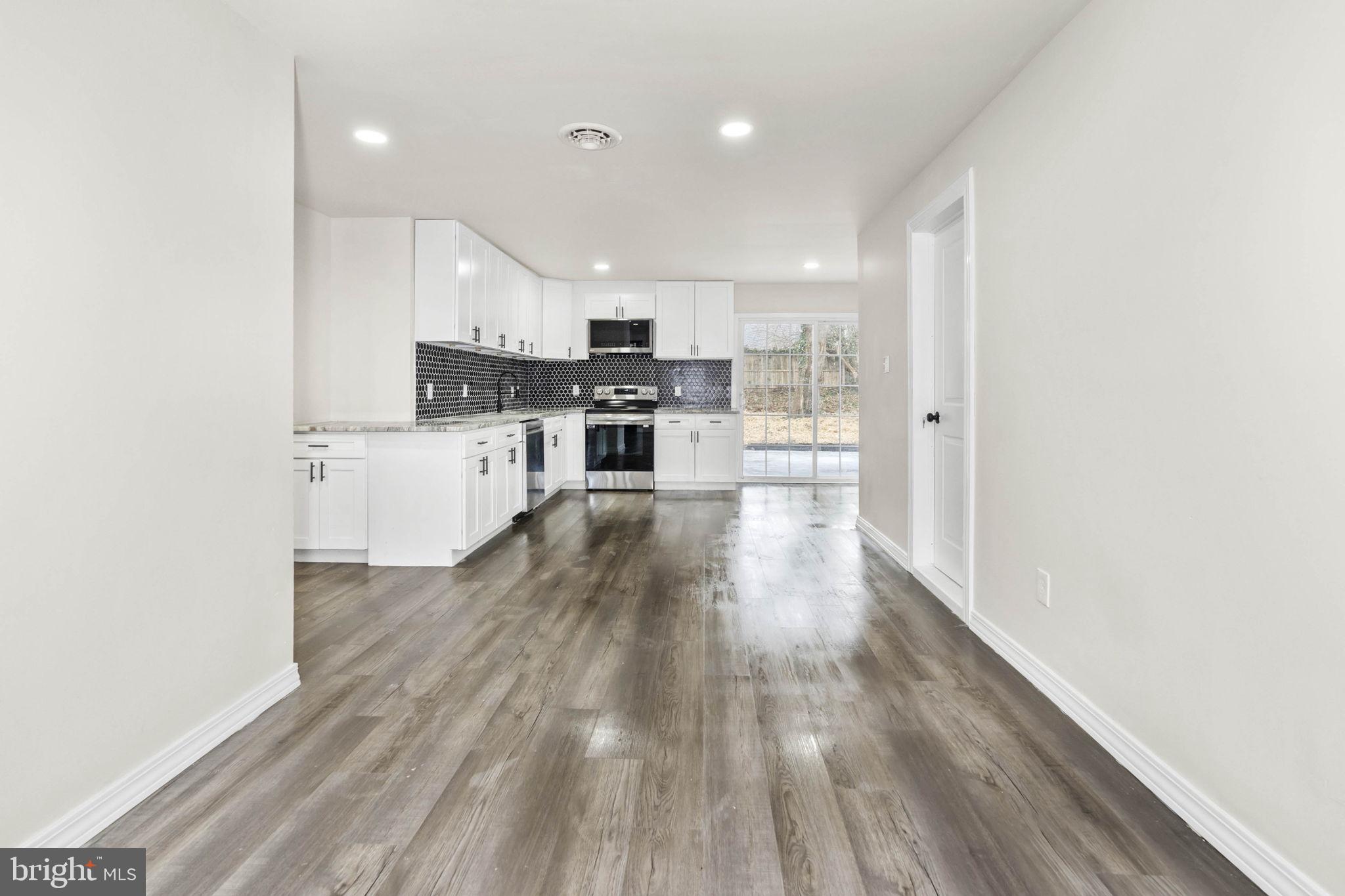 18 Montrose Drive Newark, DE 19713 - Photo 5 of 32