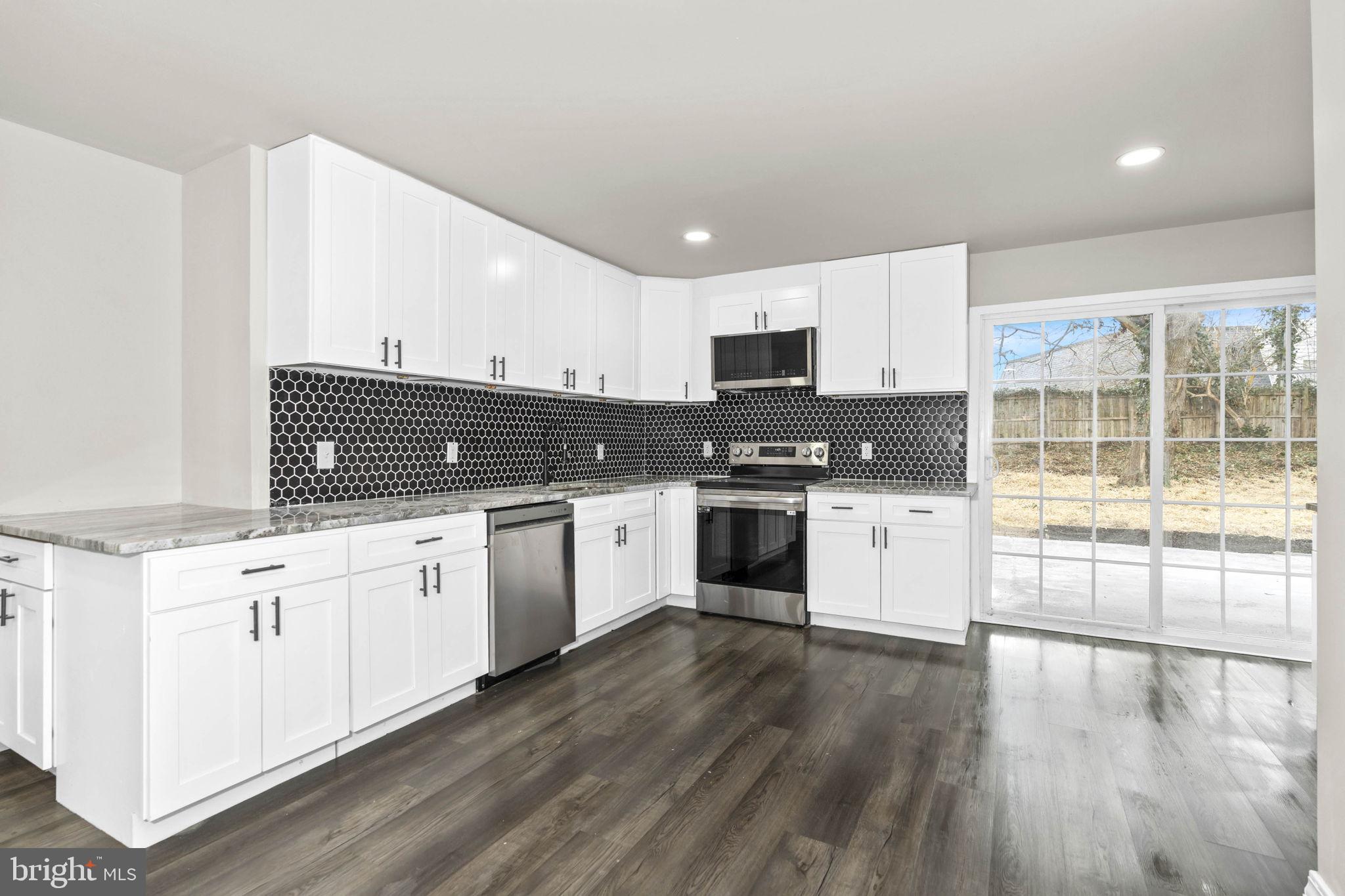 18 Montrose Drive Newark, DE 19713 - Photo 7 of 32