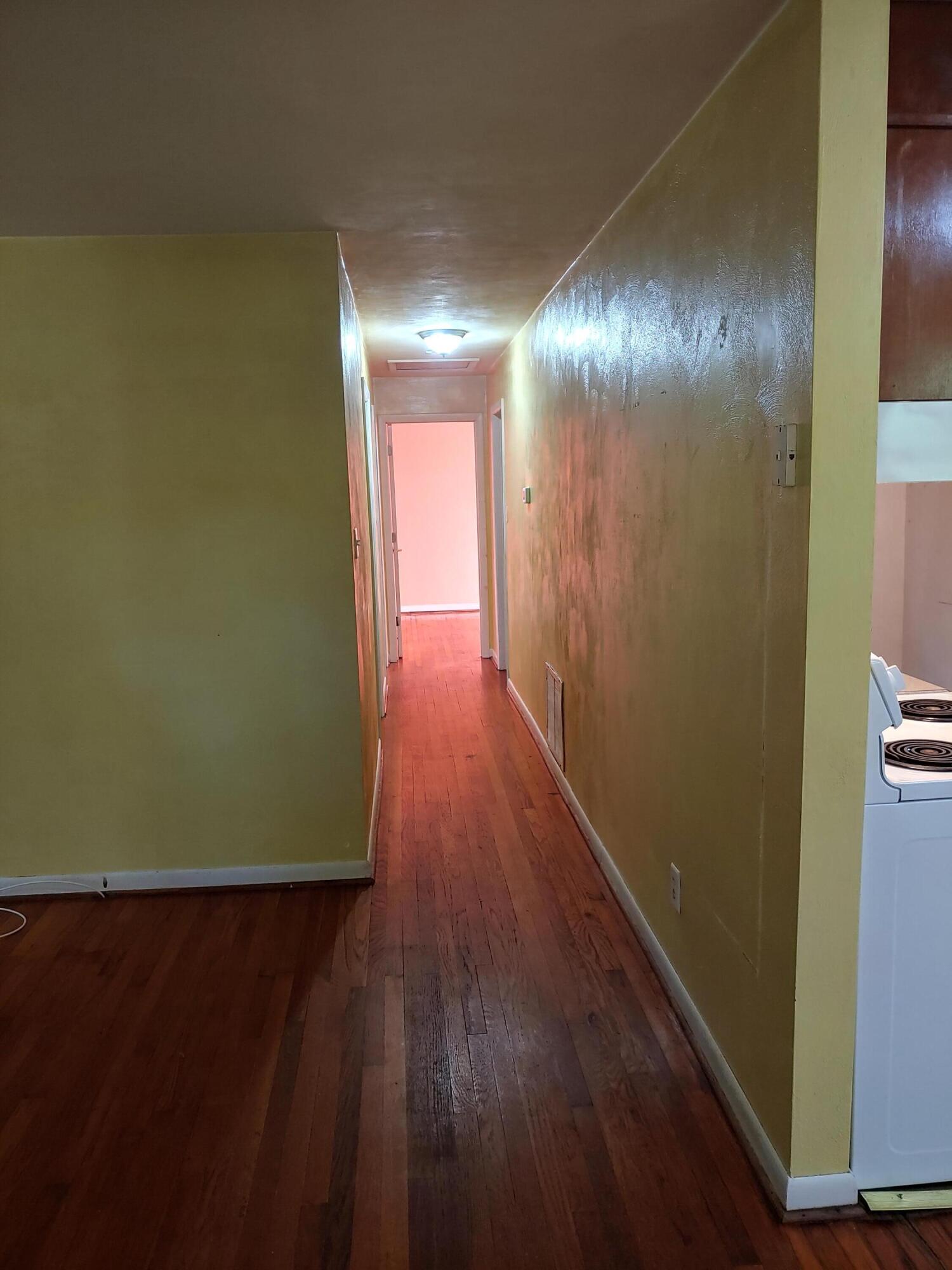 3947 Welcome Valley Road Southeast Roanoke, VA 24014 - Photo 5 of 10 Hall Way
