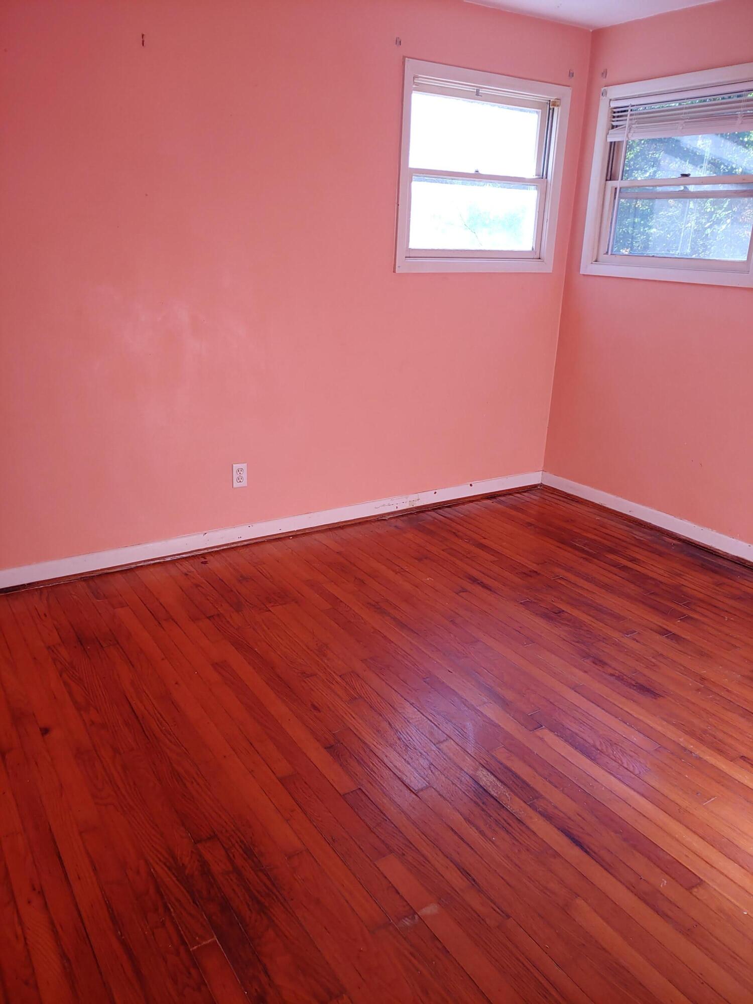 3947 Welcome Valley Road Southeast Roanoke, VA 24014 - Photo 8 of 10 Bedroom 3