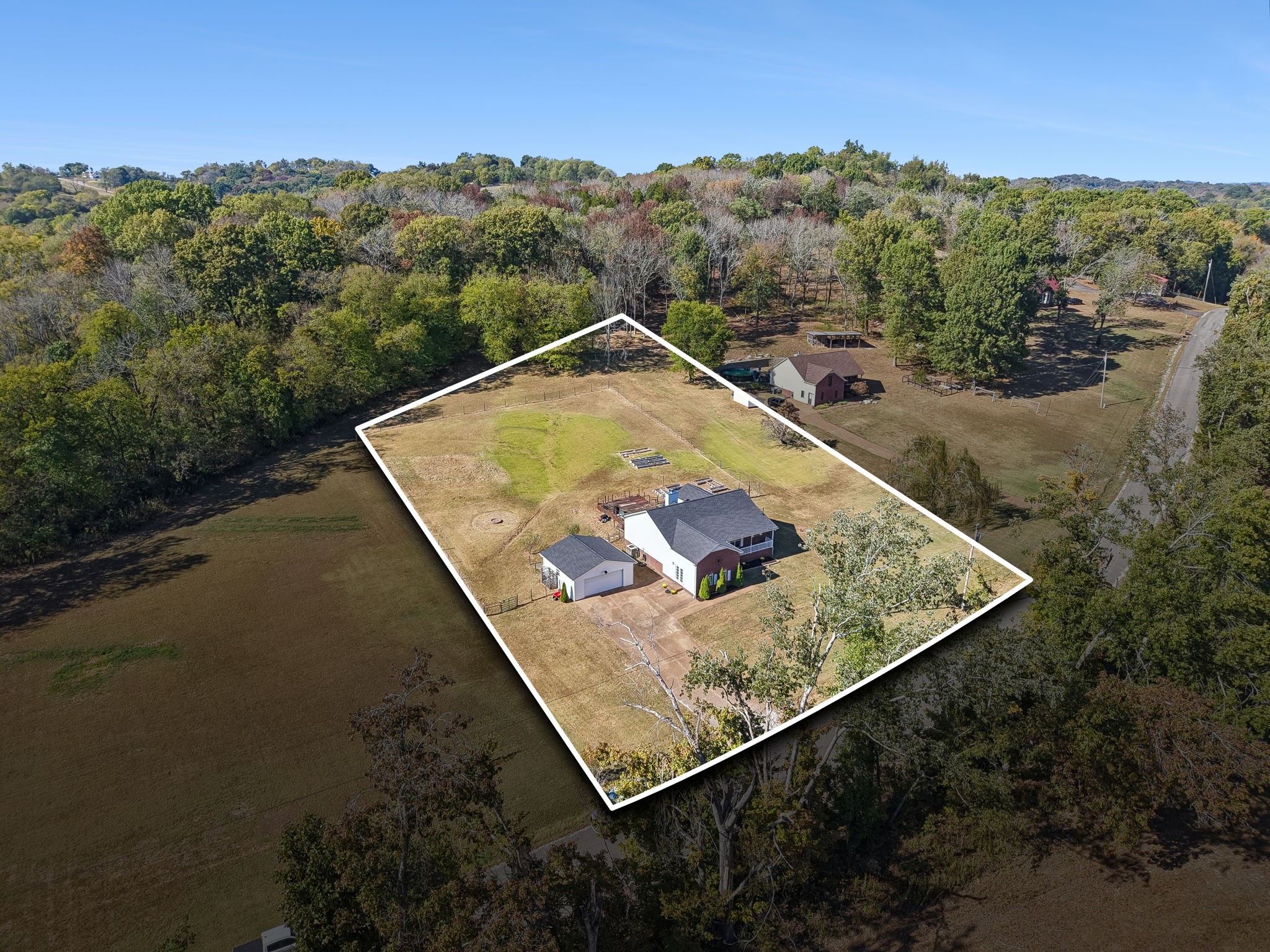 1245 Cliff Amos Road Spring Hill, TN 37174 - Photo 3 of 49 Gallery Image 3