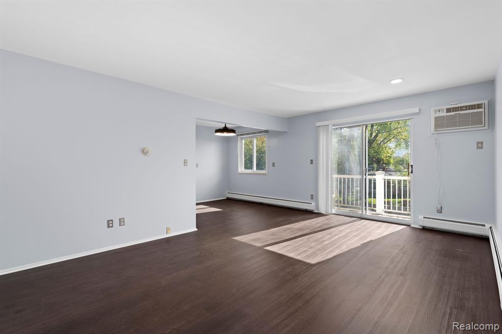 7350 Inkster Road, Unit 108 Dearborn Heights, MI 48127 - Photo 5 of 23 Gallery Image 5